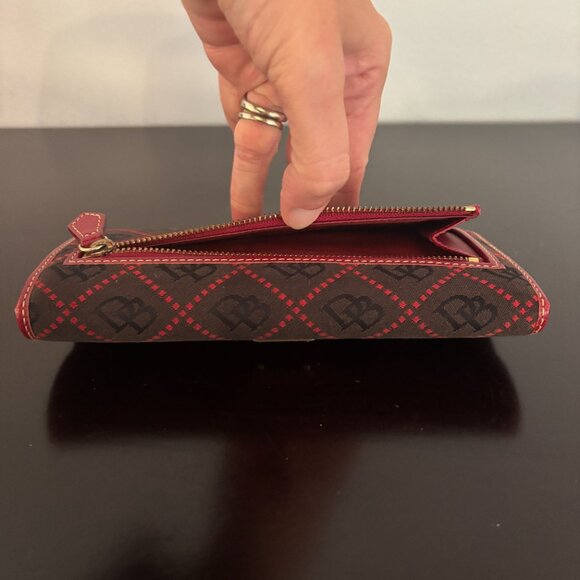Dooney & Bourke Gretta Black & Red Signature Continental Checkbook Wallet - Picture 6 of 9